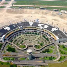 Rossi correrá en un aeropuerto