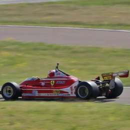 Leclerc, con la Ferrari de Villeneuve