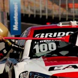 ¿Cómo se realizará el rebastecimiento en Top Race?