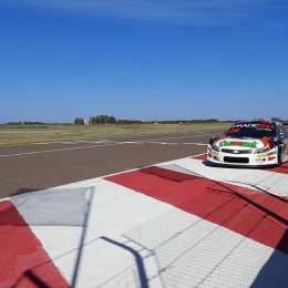 Pérez Bravo ganó un accidentado Sprint del Series