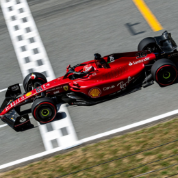 Leclerc, nuevamente al frente