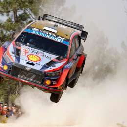 Tänak lidera en Cerdeña