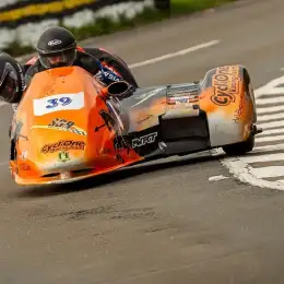 ¡Increíble! En la Isla de Man dieron por muerto a otro piloto