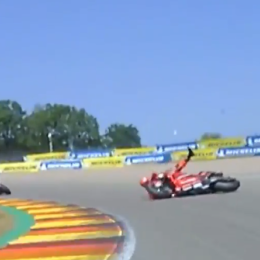 VIDEO: la caída de "Pecco" Bagnaia en el GP de Alemania