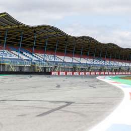 MotoGP: no soportó el dolor y se bajó de la carrera