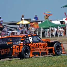 Lambiris entusiasma a los de Ford