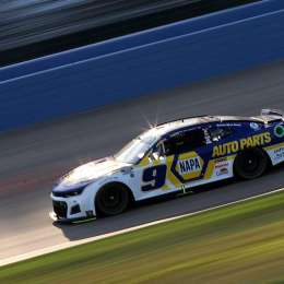 Chase Elliott, más líder que nunca en el Nascar