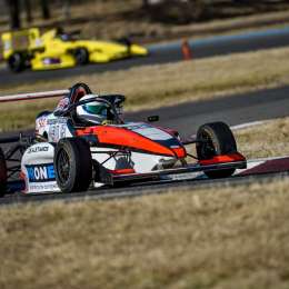 Stang cantó victoria en Alta Gracia