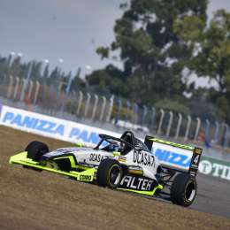 Fórmula Nacional: Pernía se defendió y ganó en Rafaela
