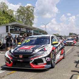 WTCR: podio de Bebu Girolami en Anneau Du Rhin