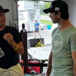 VIDEO: Raikkonen se pone a punto antes de su debut en el NASCAR