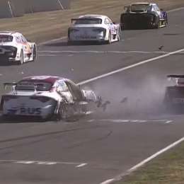 VIDEO: fuerte accidente en la final del Top Race Series