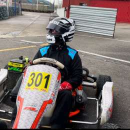 La prueba del campeón de simracing en karting profesional