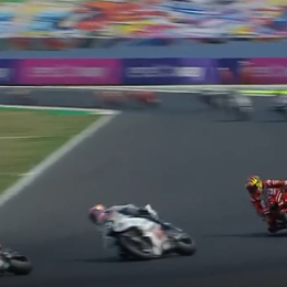 VIDEO: lideraba la carrera de MotoGP en San Marino y se cayó