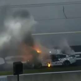 VIDEO: tremendo incendio en el auto de Harvick durante el NASCAR en Darlington
