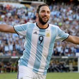 Gonzalo Higuaín anunció su retiro del fútbol