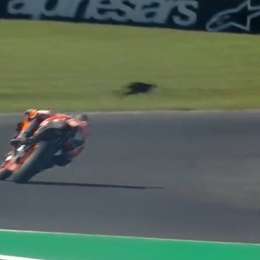 VIDEO: se cruzó un wallaby en pleno entrenamiento de MotoGP