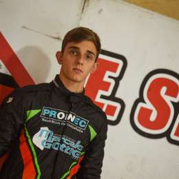 Emiliano Stang se quedó con el Sprint del Top Race Junior en Concepción