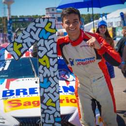 Top Race: Barrio estiró la racha y ganó la tercera al hilo en Concepción del Uruguay