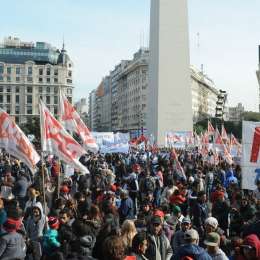 Fin del caos: los piqueteros levantaron la protesta en la avenida 9 de Julio