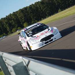 TC2000 Series: en su regreso, Mateo Polakovich dominó el viernes en Concepción del Uruguay