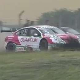 VIDEO: TC2000: ¡golpe de escena! Pernía se despistó cuando lideraba la final