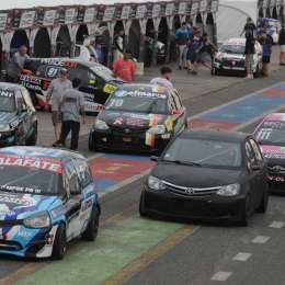 Turismo Pista: los protagonistas tuvieron el primer contacto con el circuito nro 3 de Olavarría