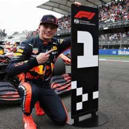 Max Verstappen seguirá con el 1
