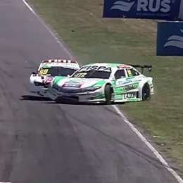 VIDEO: Top Race Series: ¡Insólito! Lo esperó y lo sacó de pista