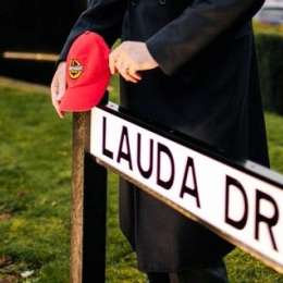 Mercedes le dedica una calle a Niki Lauda