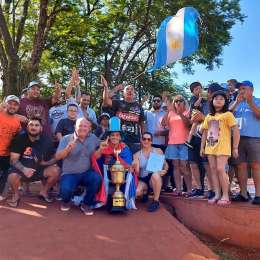 Con todos los honores recibieron a Rudi Bundziak en Iguazú