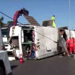 Nuevo accidente en la Panamericana: volcó un micro que transportaba caballos al Hipódromo de San Isidro