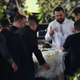 El adiós a una leyenda: arrancó el velatorio de Pelé