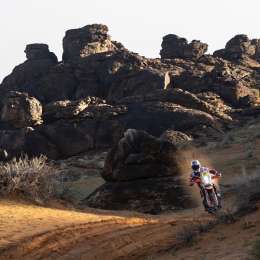 Kevin Benavides fue 8° en la etapa y quedó 3° en la general