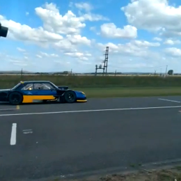 Un TC a fondo por la recta principal de Olavarría