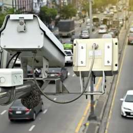 Fotomultas en CABA: ¿dónde están las cámaras que controlan desde hoy el uso del celular y el cinturón de seguridad?