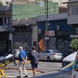 Fuga de gas causó el incendio de un auto y dejó un hombre con quemaduras leves