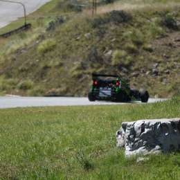 ¡La vieja escuela del TC! con caja en H y motor varillero, a fondo por Balcarce
