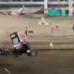 ¡Tremendo vuelco! tumbó su midget y quedó acelerado a fondo