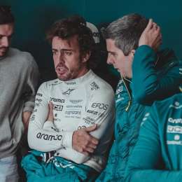 VIDEO: locura por Fernando Alonso en los test de F1 en Jerez