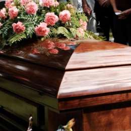 Insólito: una mujer de 82 años que había sido declarada muerta apareció con vida en una funeraria de Nueva York