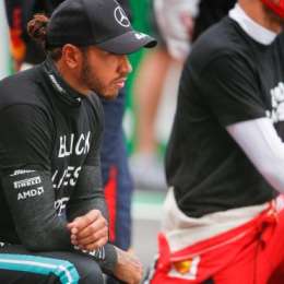 Lewis Hamilton contra la FIA