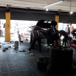 TC2000: problemas para Leonel Pernía en Buenos Aires