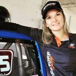 Natalí Ecalle, primera mujer en la categoría Uno Competizione de Córdoba