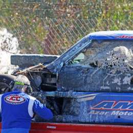 TC Pista: tremendo incendio del auto de Azar en Neuquén