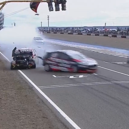 Impresionante accidente tras la rotura de un motor en la Clase 2 del TN