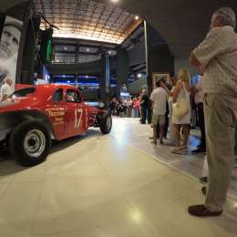 Exhiben el auto de Calamante en el Museo Fangio