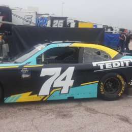 Así quedó el auto con el que correrá Leguizamón en la NASCAR