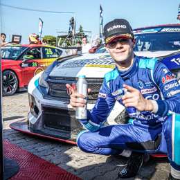 Montenegro tras su primer triunfo en el TCR South America: "Estoy muy contento"