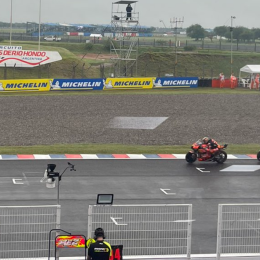 MotoGP en Argentina: Bezzecchi lideró los Tanques Llenos bajo la lluvia